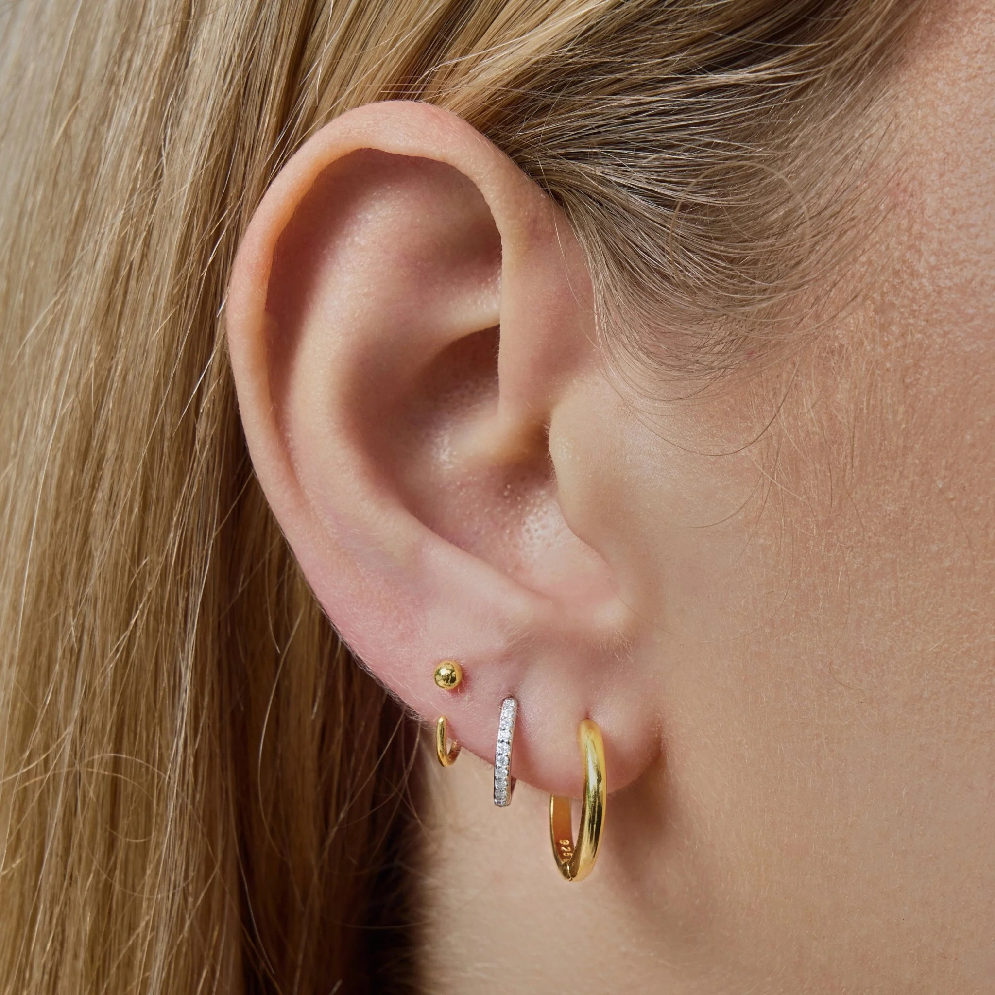 Balance Medium Hoops - Image 2