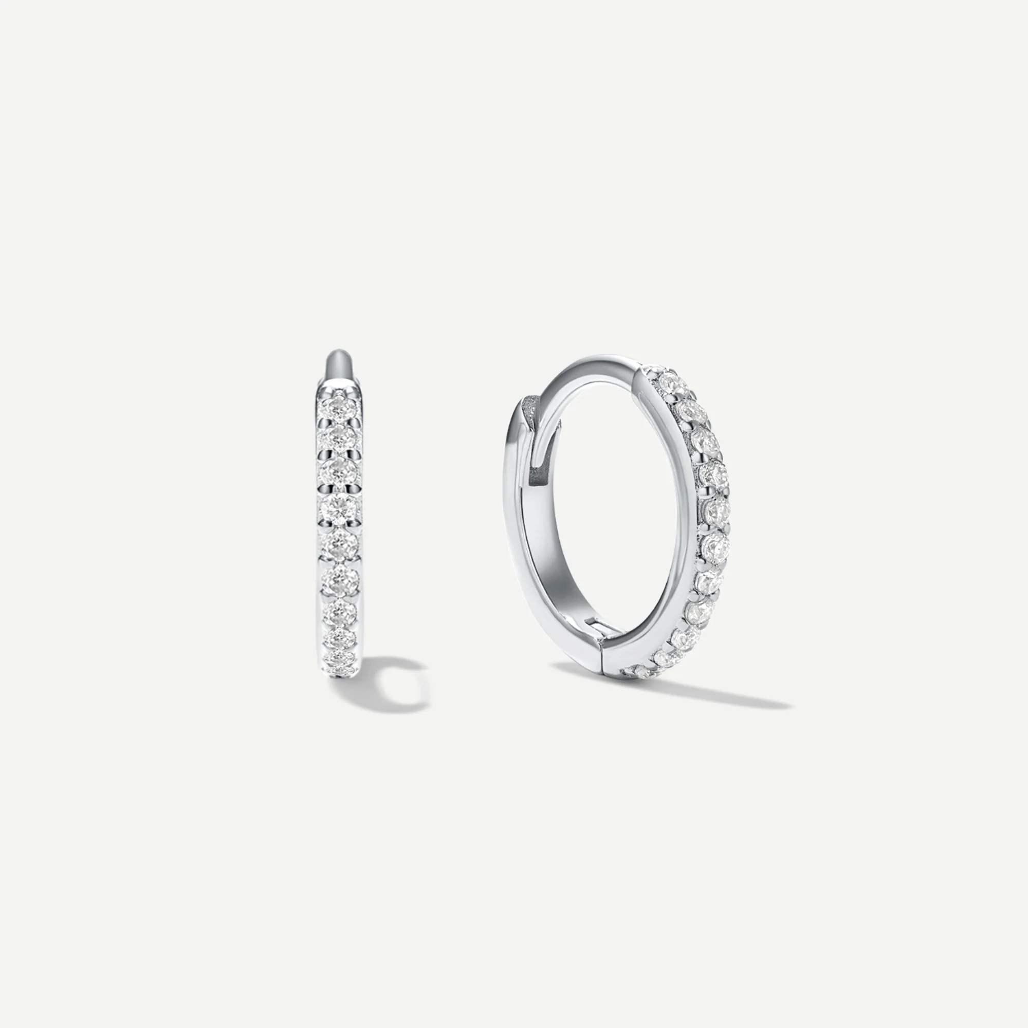 Pavé Fire Moissanite Huggie Hoops